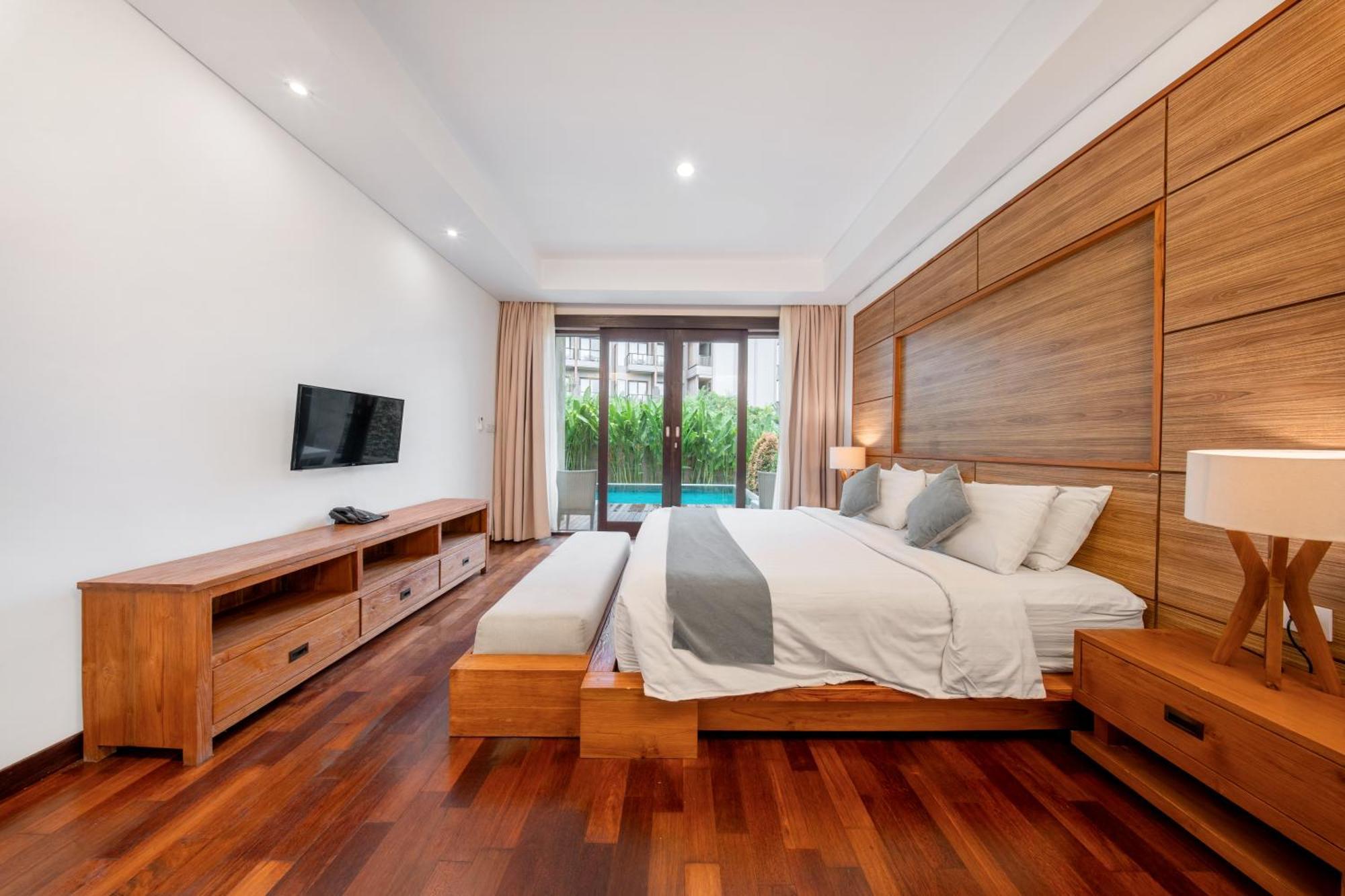 Deluxe Double Room Pool Access
