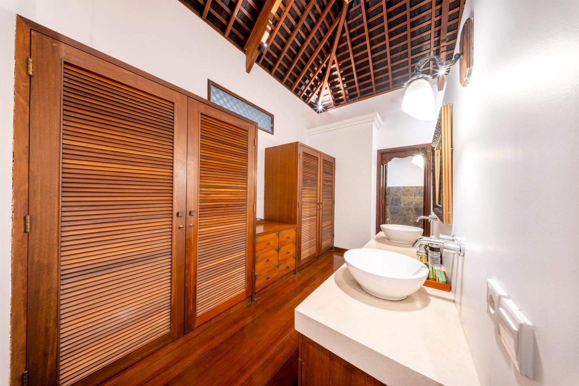 Superior Double Room Pool View