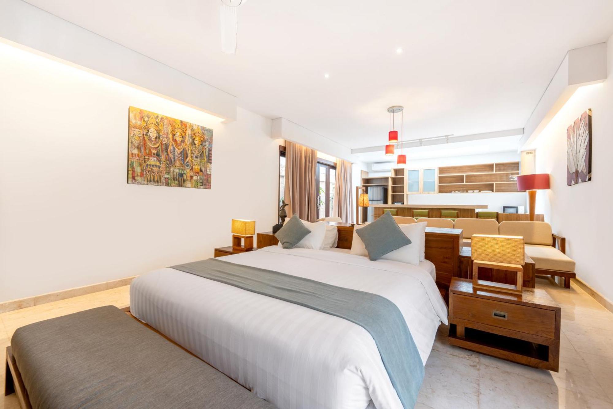 Deluxe Double Room Living Kitchen