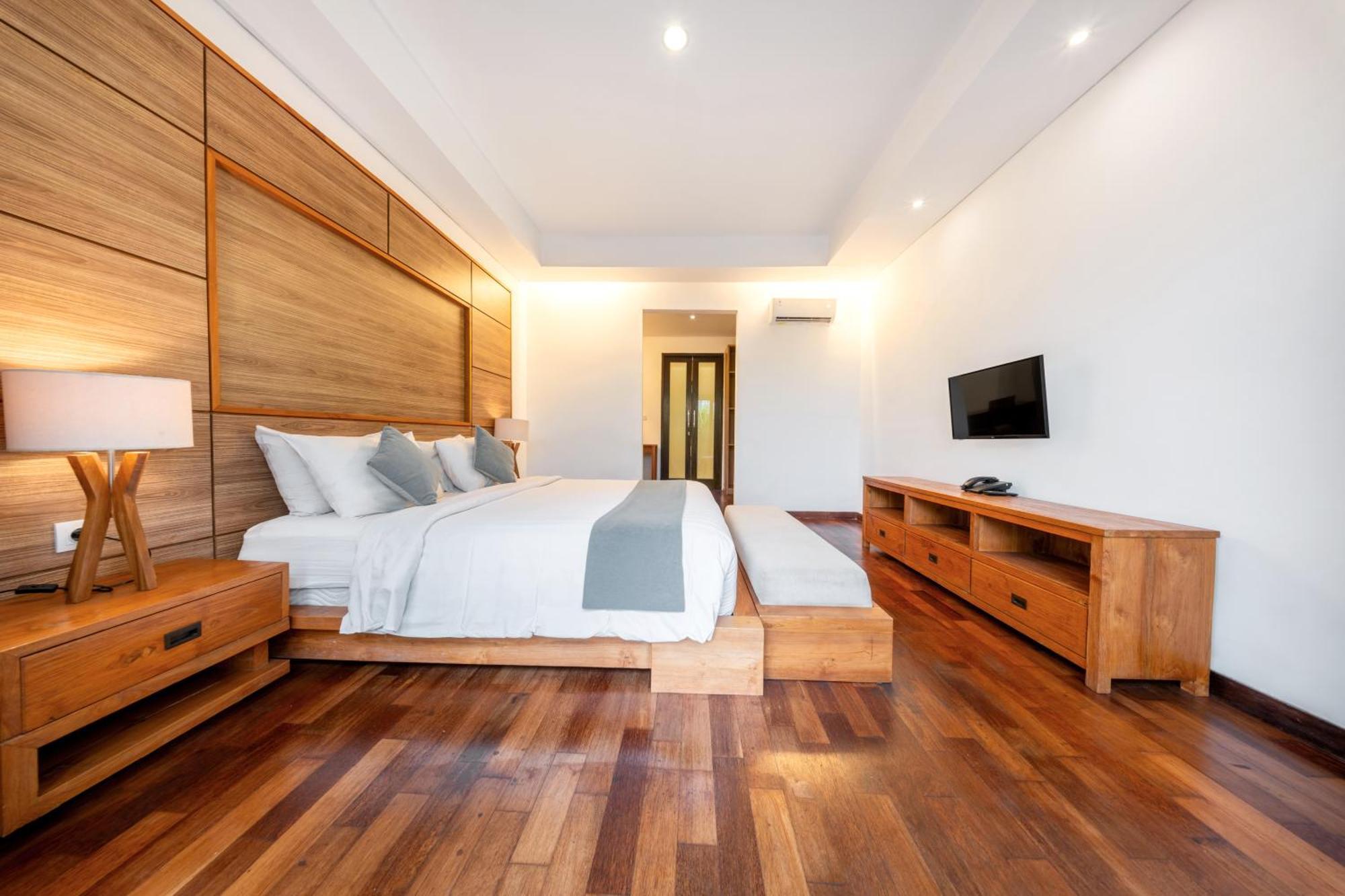 Deluxe Double Room Pool Access