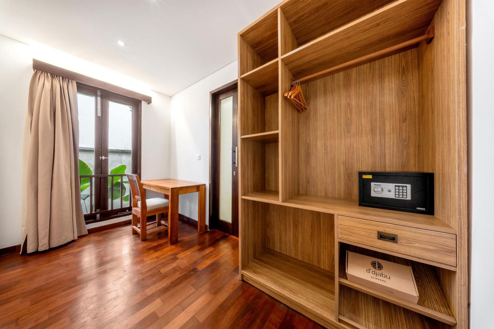 Deluxe Double Room Pool Access