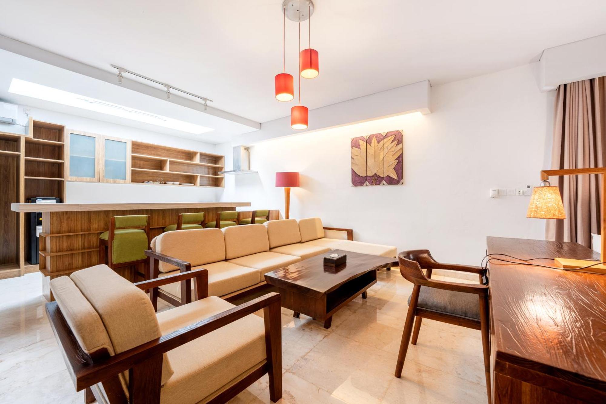 Deluxe Double Room Living Kitchen