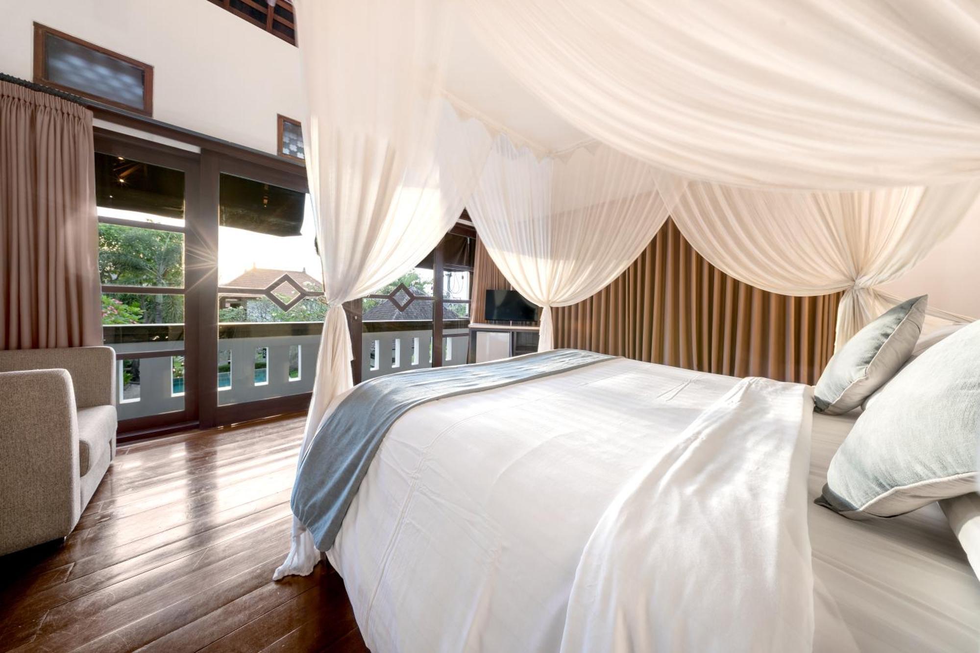 Superior Double Room Pool View