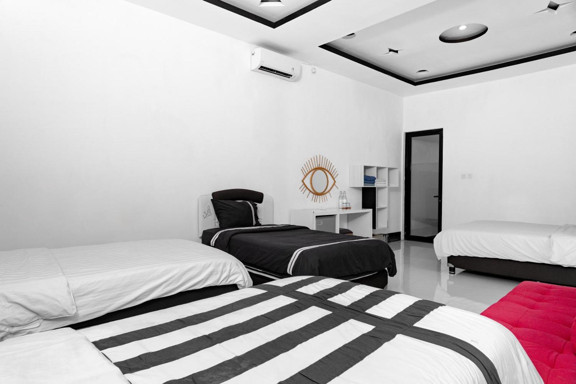 Deluxe Quadruple Room,1699088280:JPEG