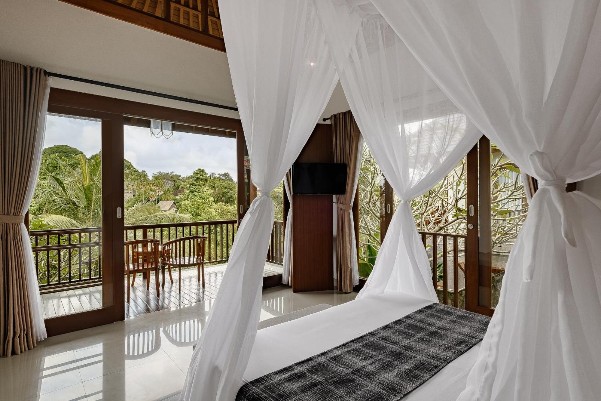 Villa con 2 Camere da Letto, Piscina e Vista Valle