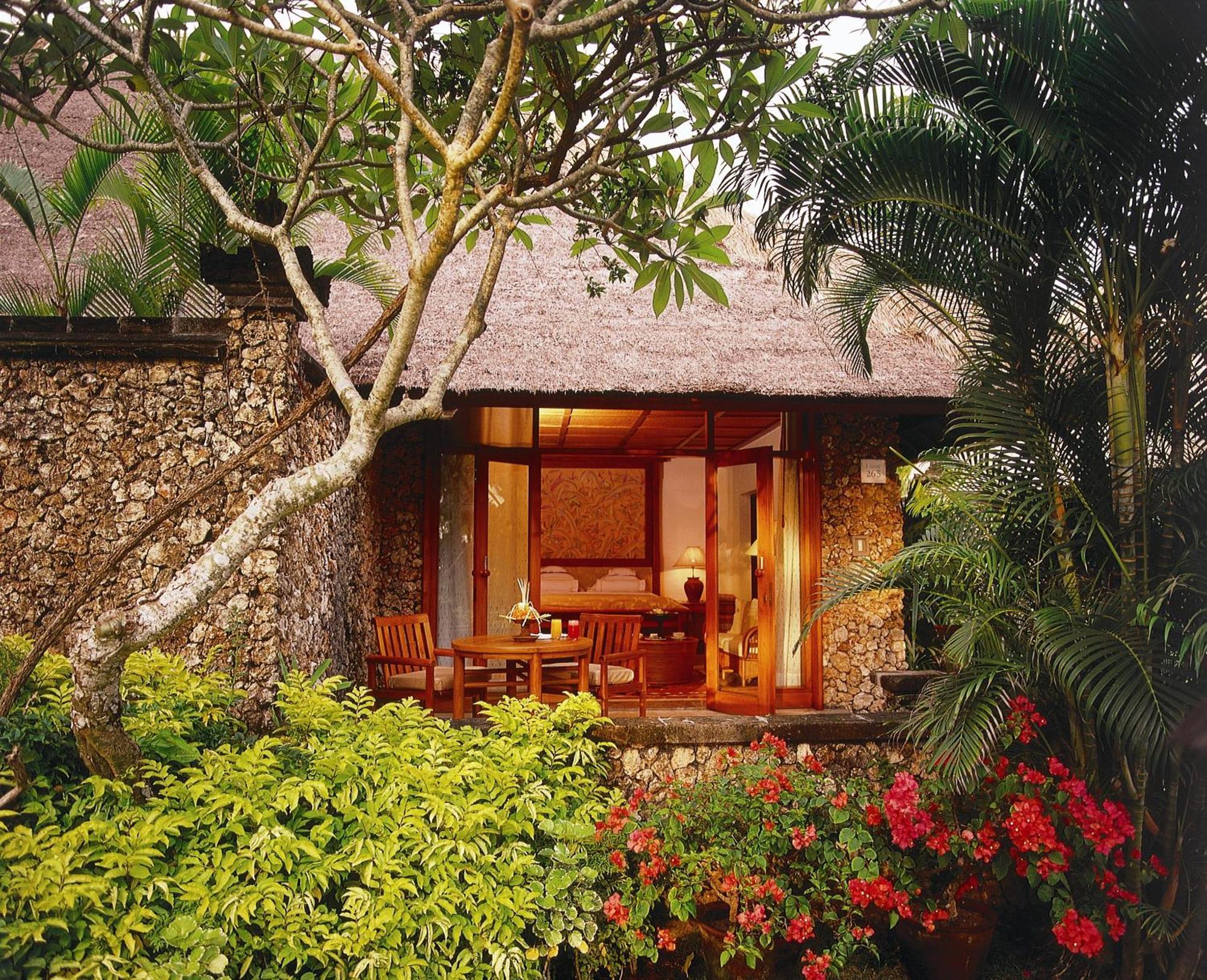 Luxury Lanai Room Ocean View