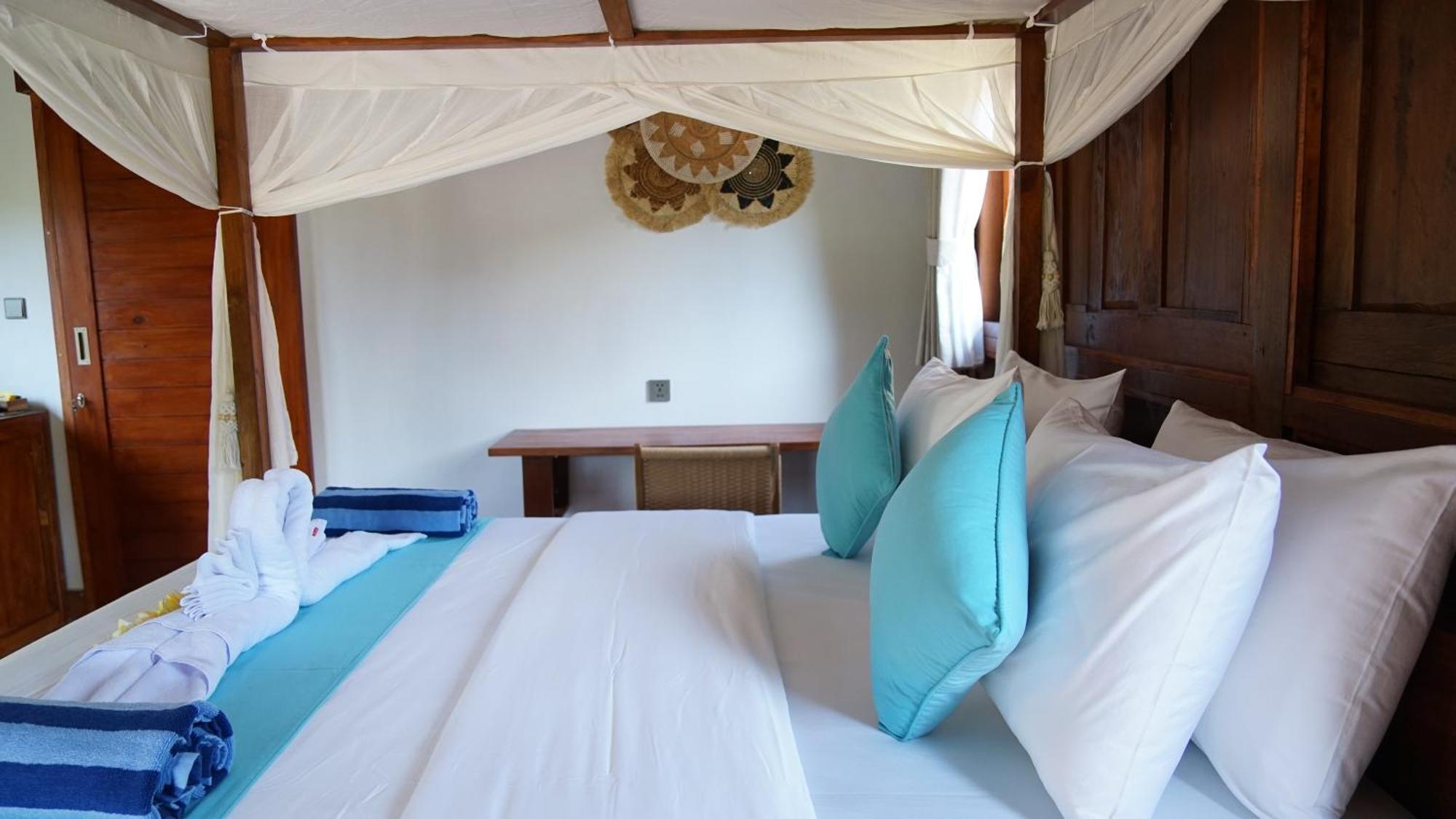 Deluxe Double Room Bath