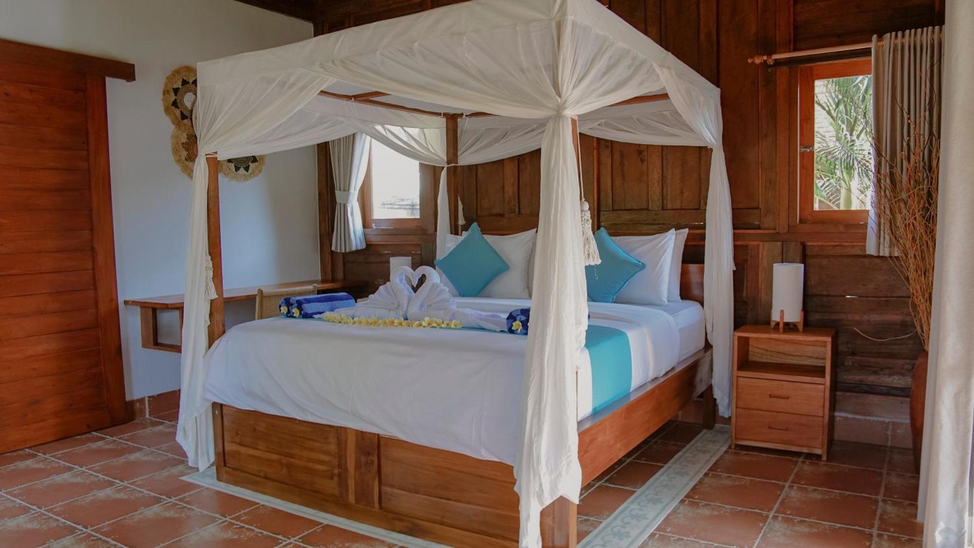 Deluxe Double Room Bath
