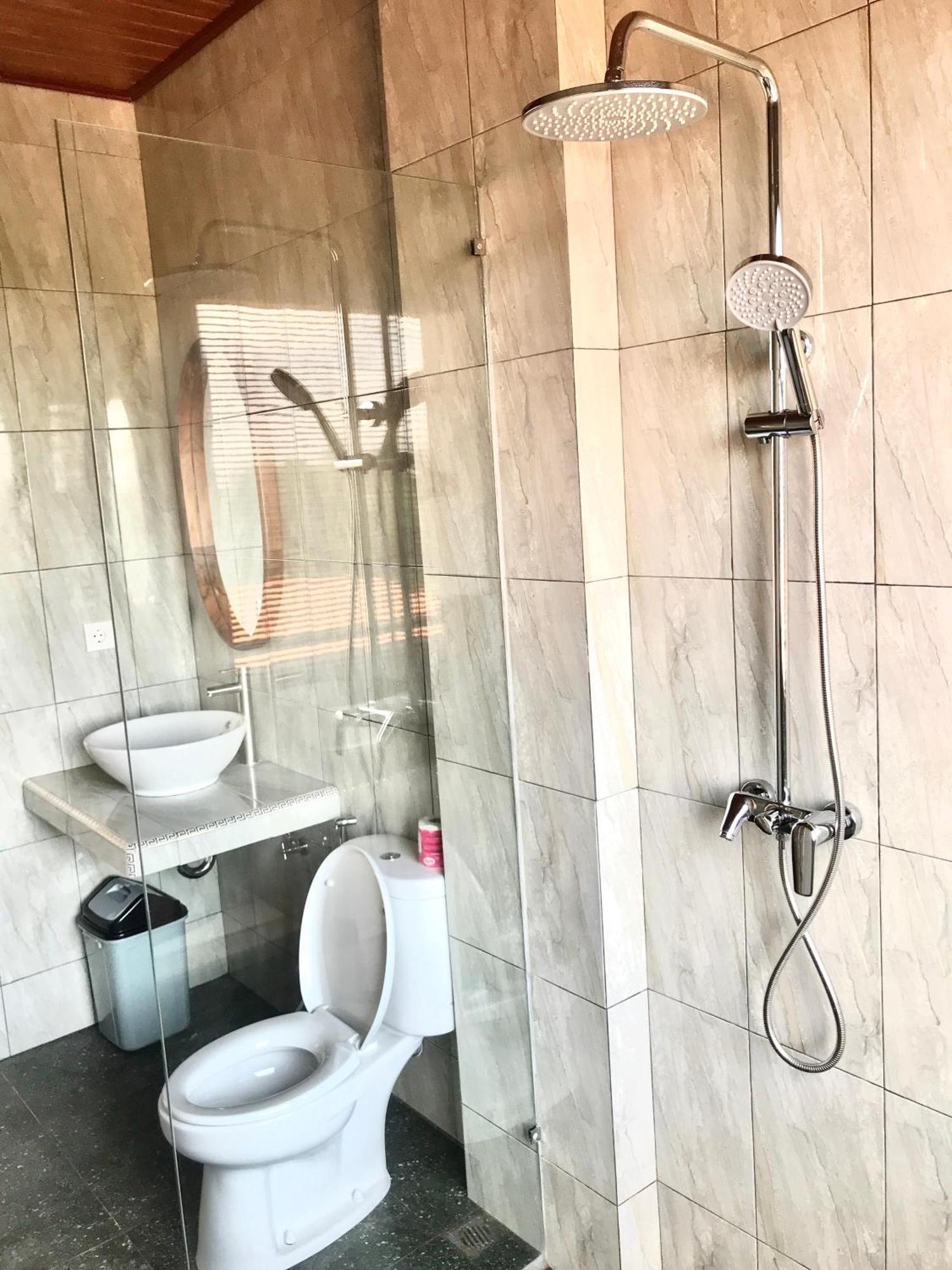 Deluxe Double Room Bath