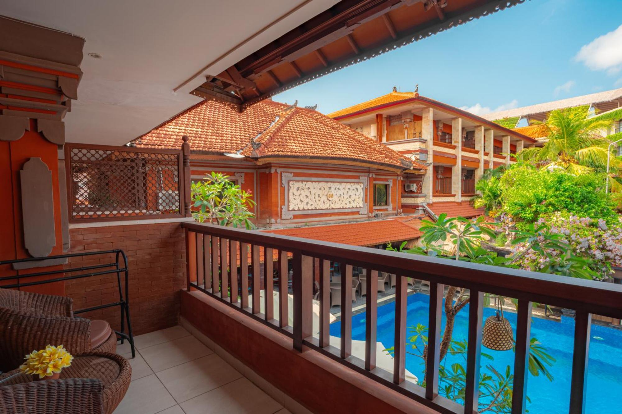 Deluxe Double or Twin Room Pool View Benefit