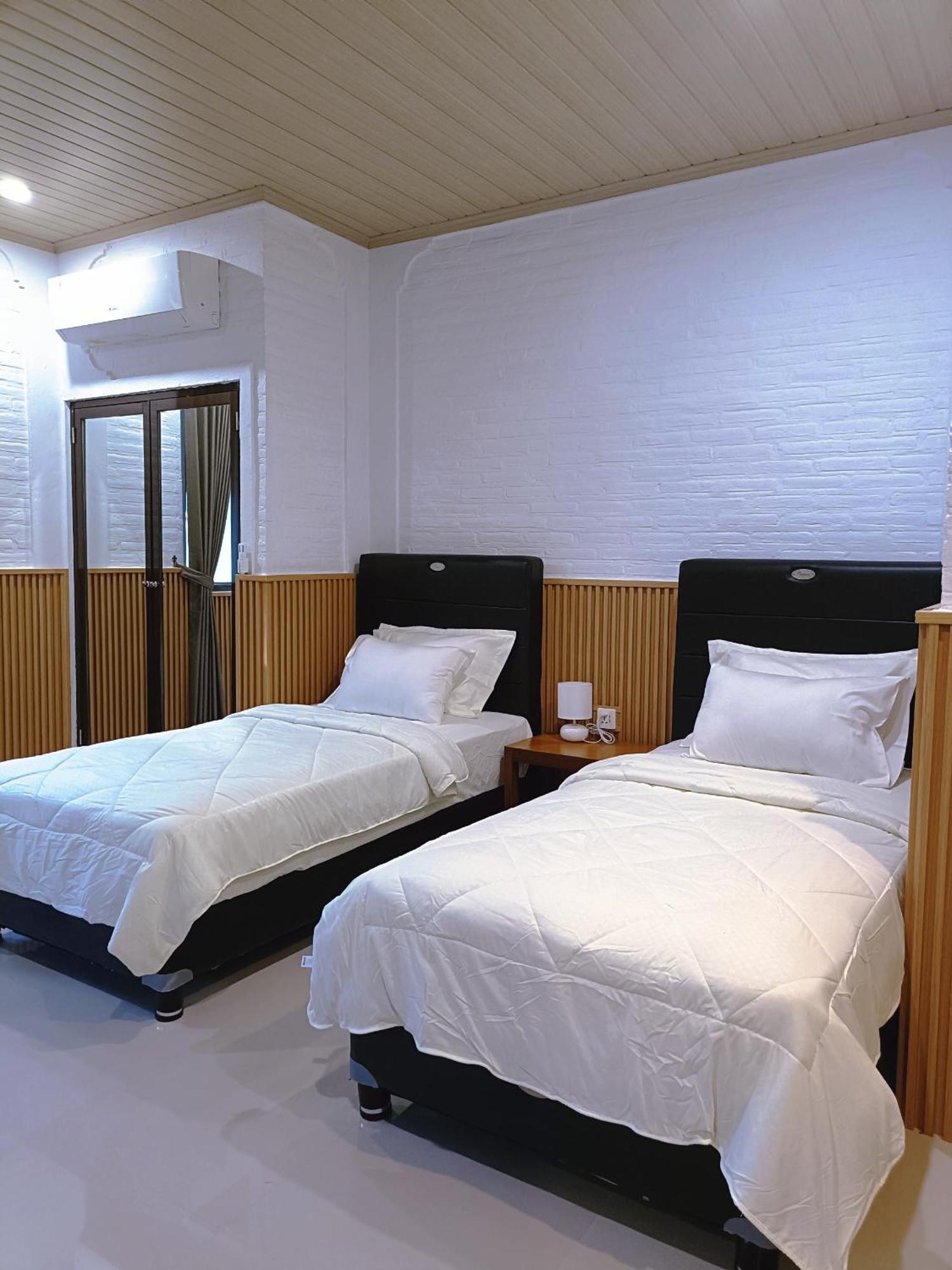 Deluxe Family Suite