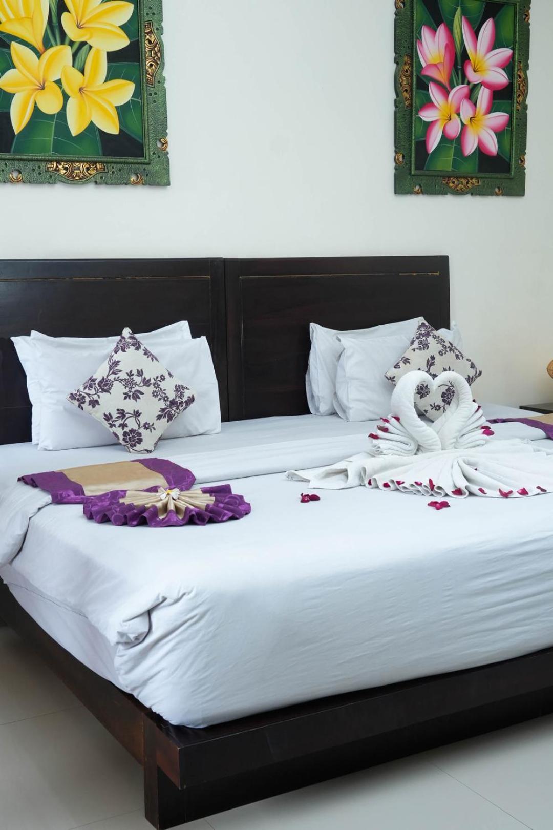 Deluxe Double or Twin Room Garden View Shuttle to Harbour