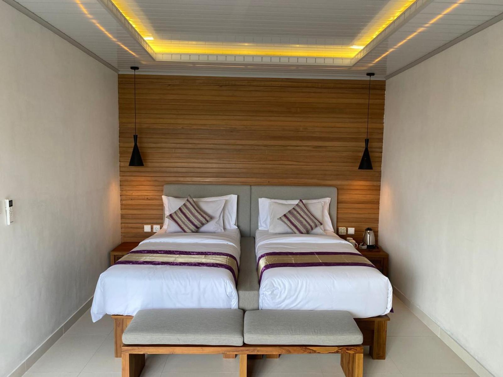 Standard King Room Shuttle to Harbour