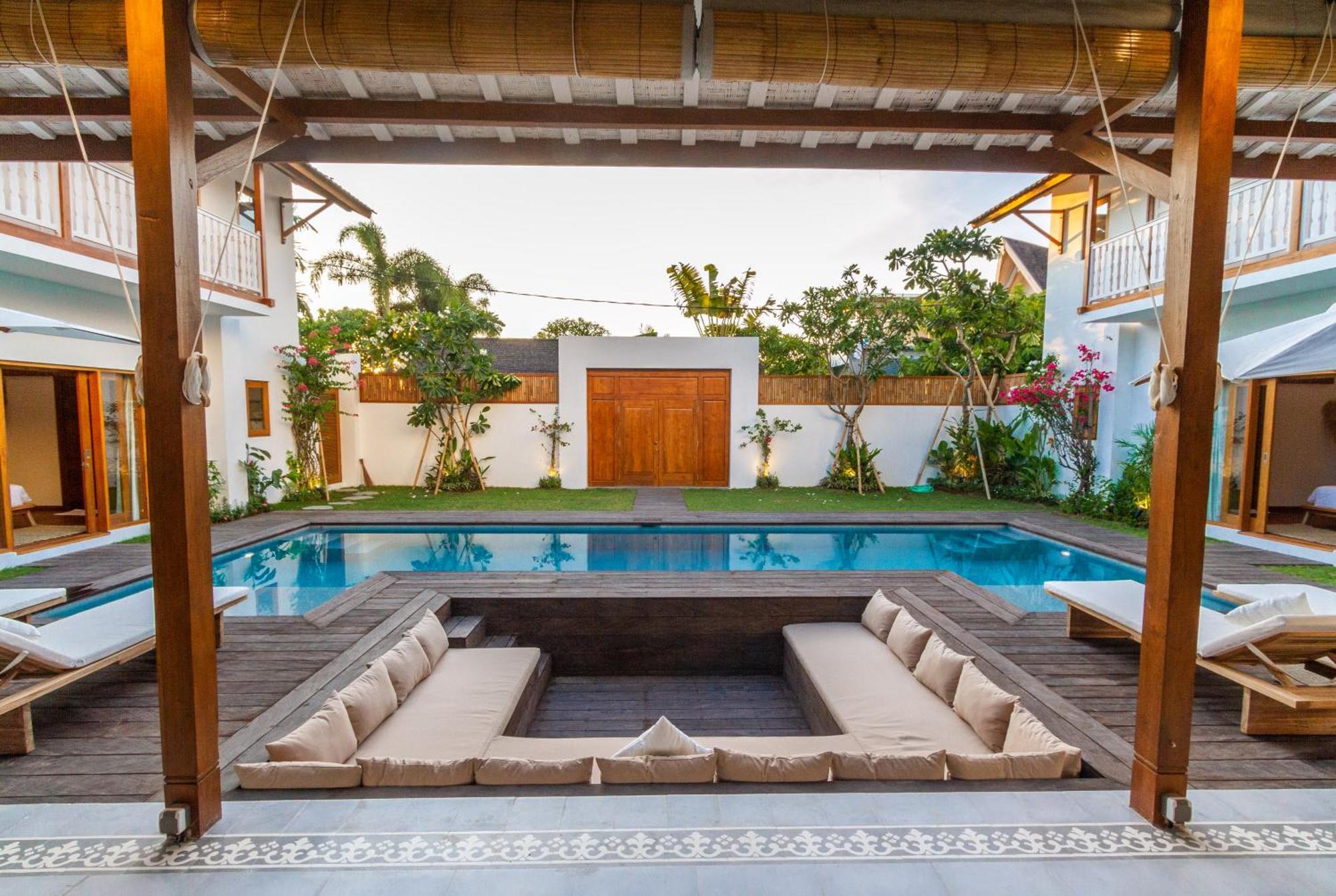 Six-Bedroom Villa