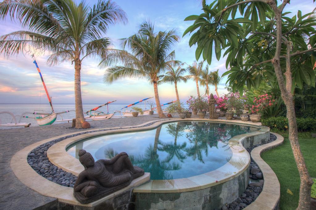 Villa Beach Front