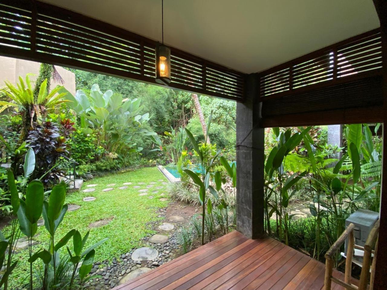 Deluxe Pool Access Terrace