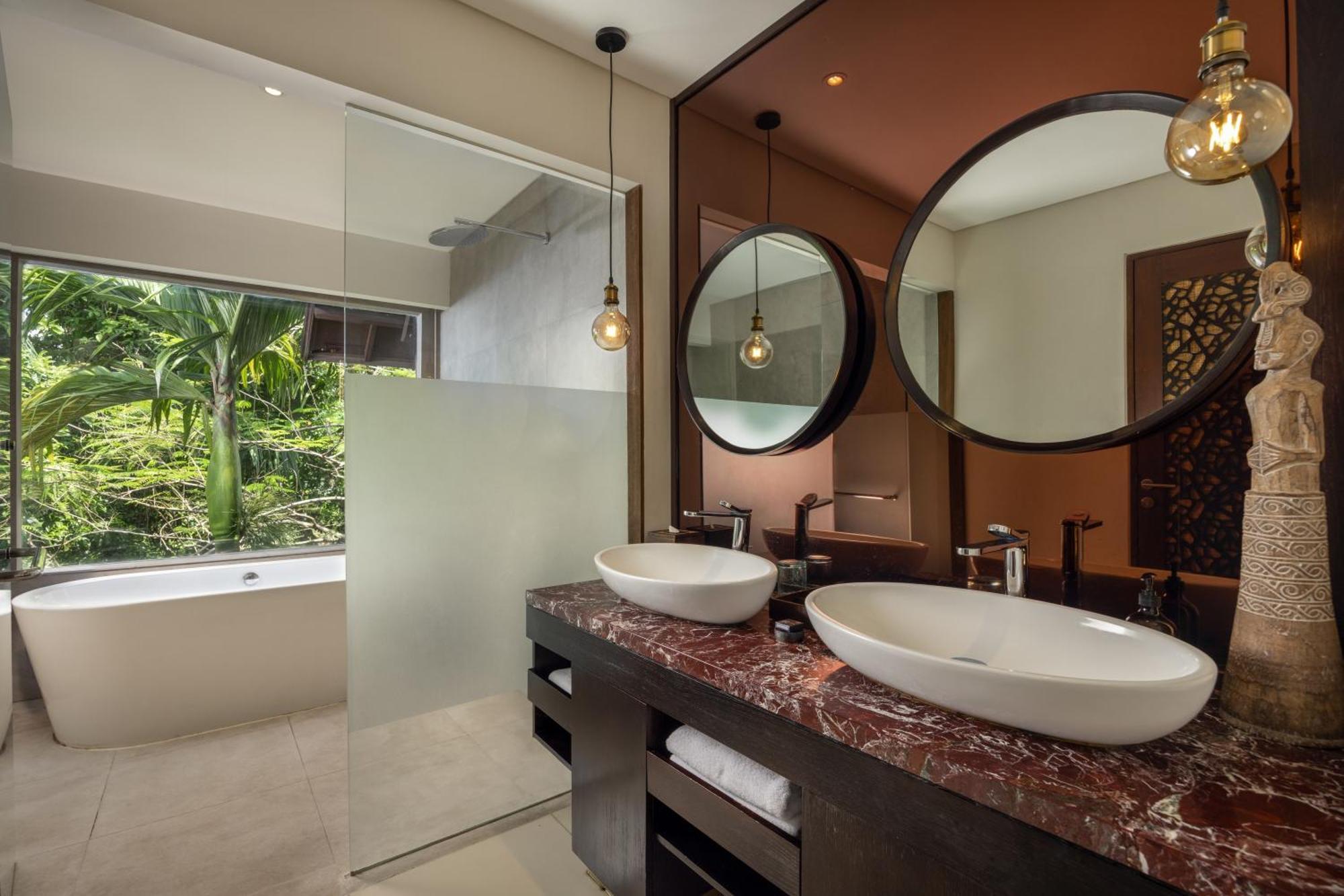 Panoramic Suite Room Daily Ubud Shuttle Service Professional Photo Session Daily Minibar Enjoyment Curated Daily Activities 1x Afternoon Tea,1765929192:JPEG