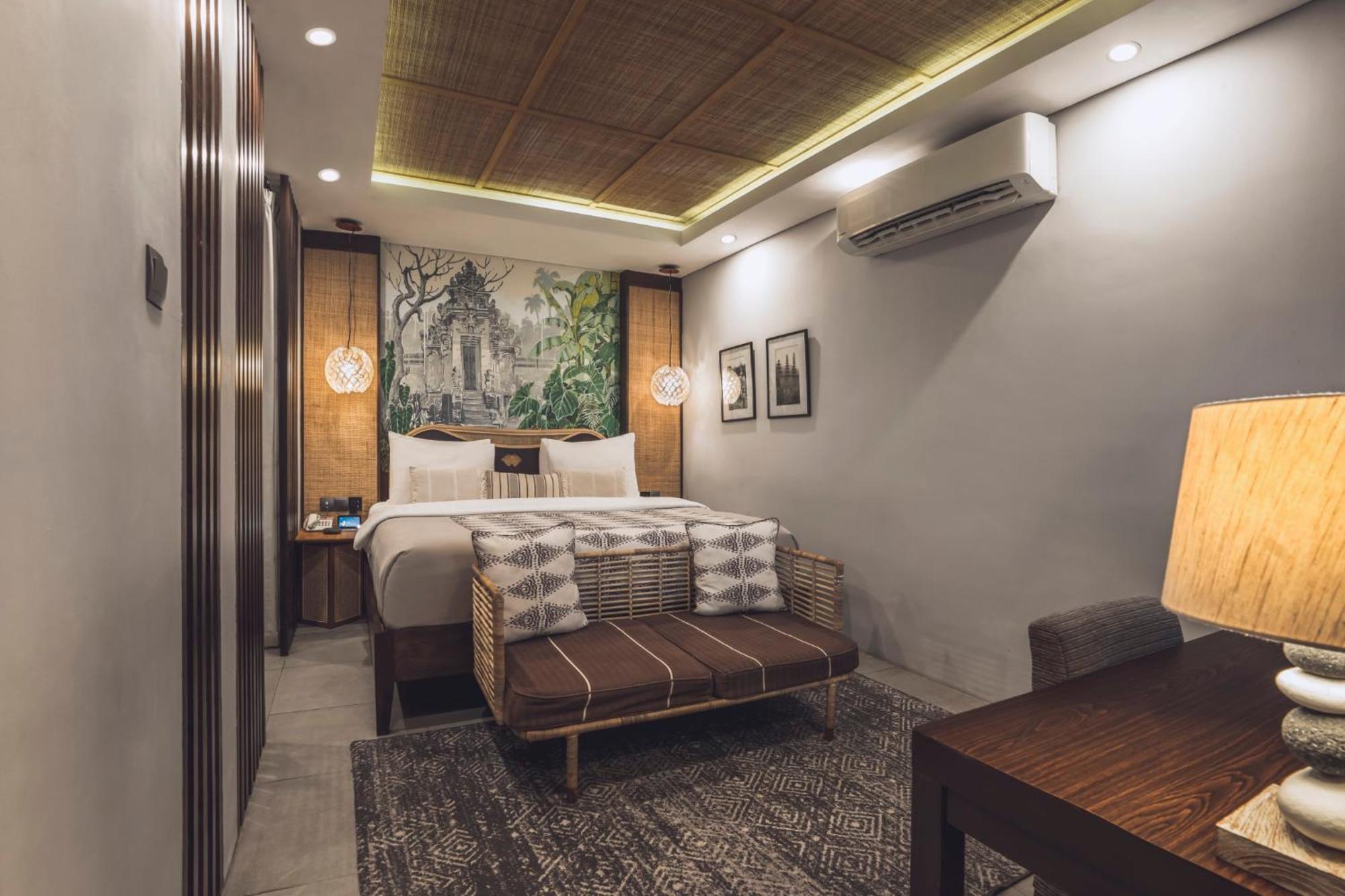 Ubud Suite Bathtub