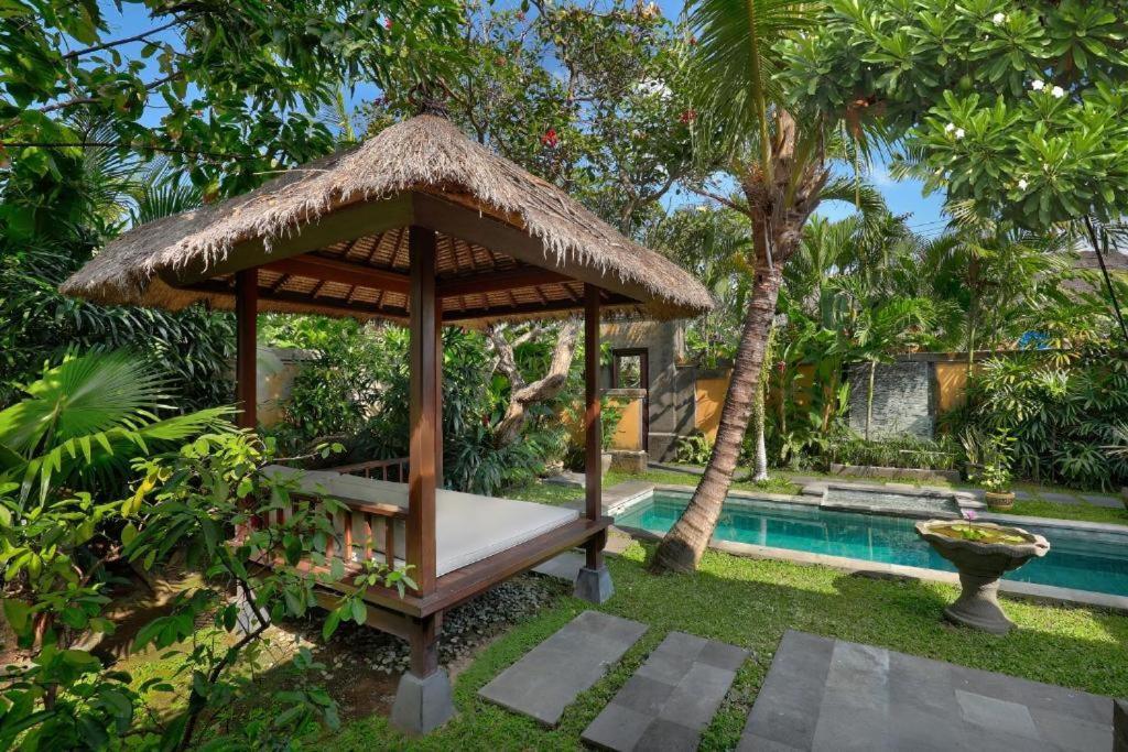 Relaxation One-Bedroom Villa Airport Transfers
