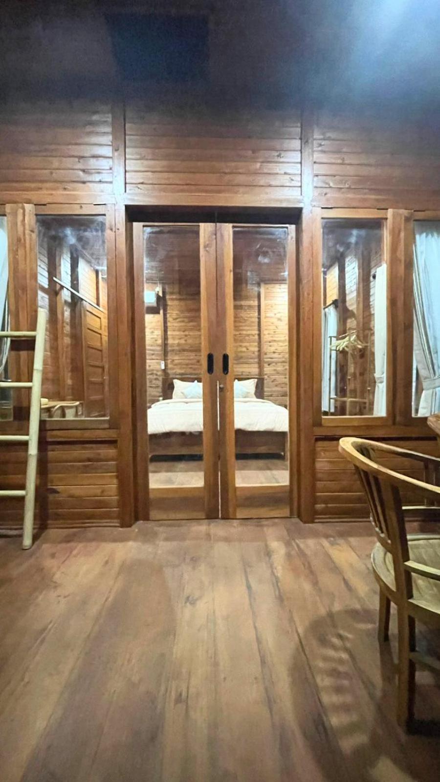 One-Bedroom Bungalow