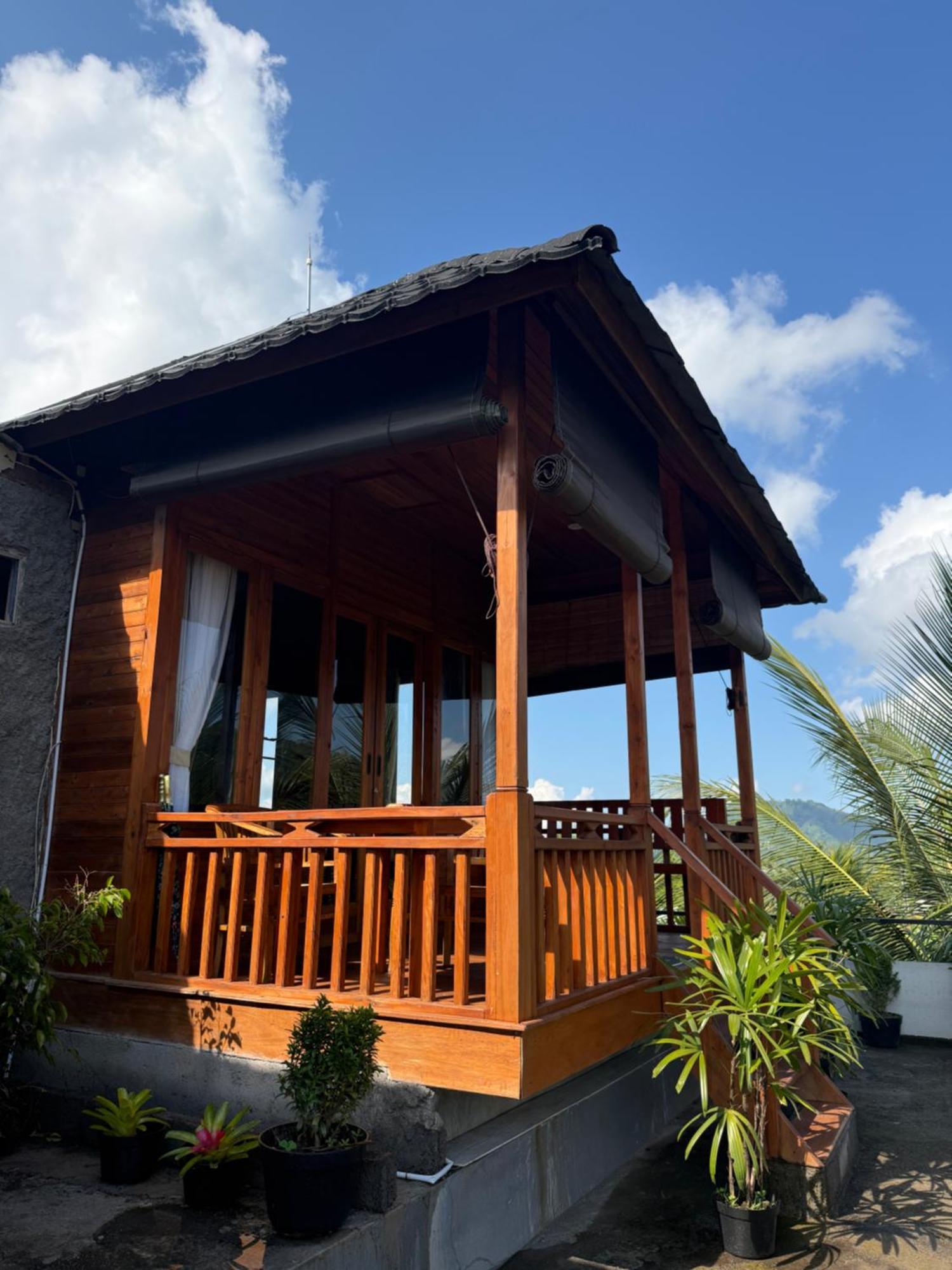 One-Bedroom Bungalow