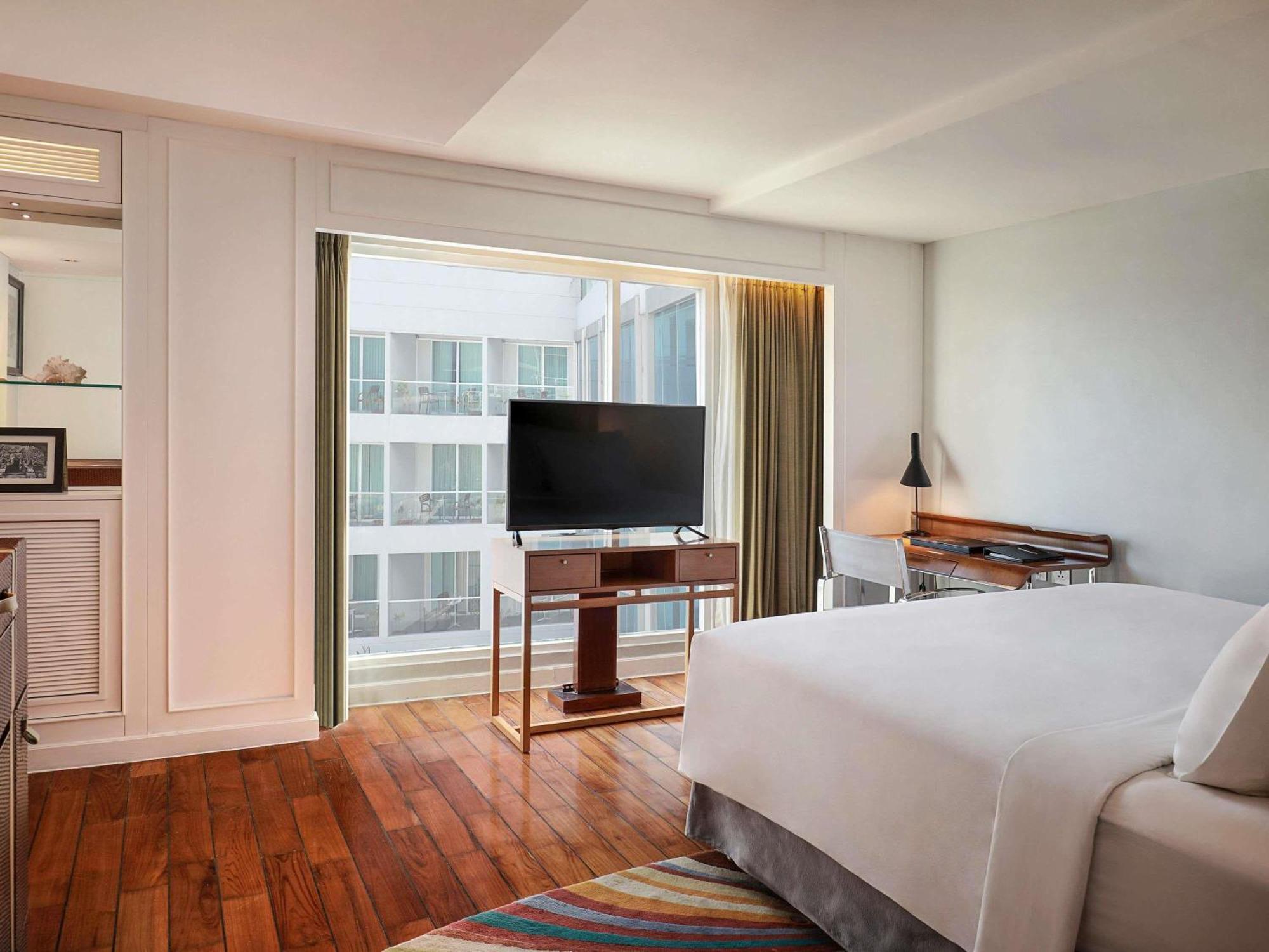 Deluxe Double Heritage Room