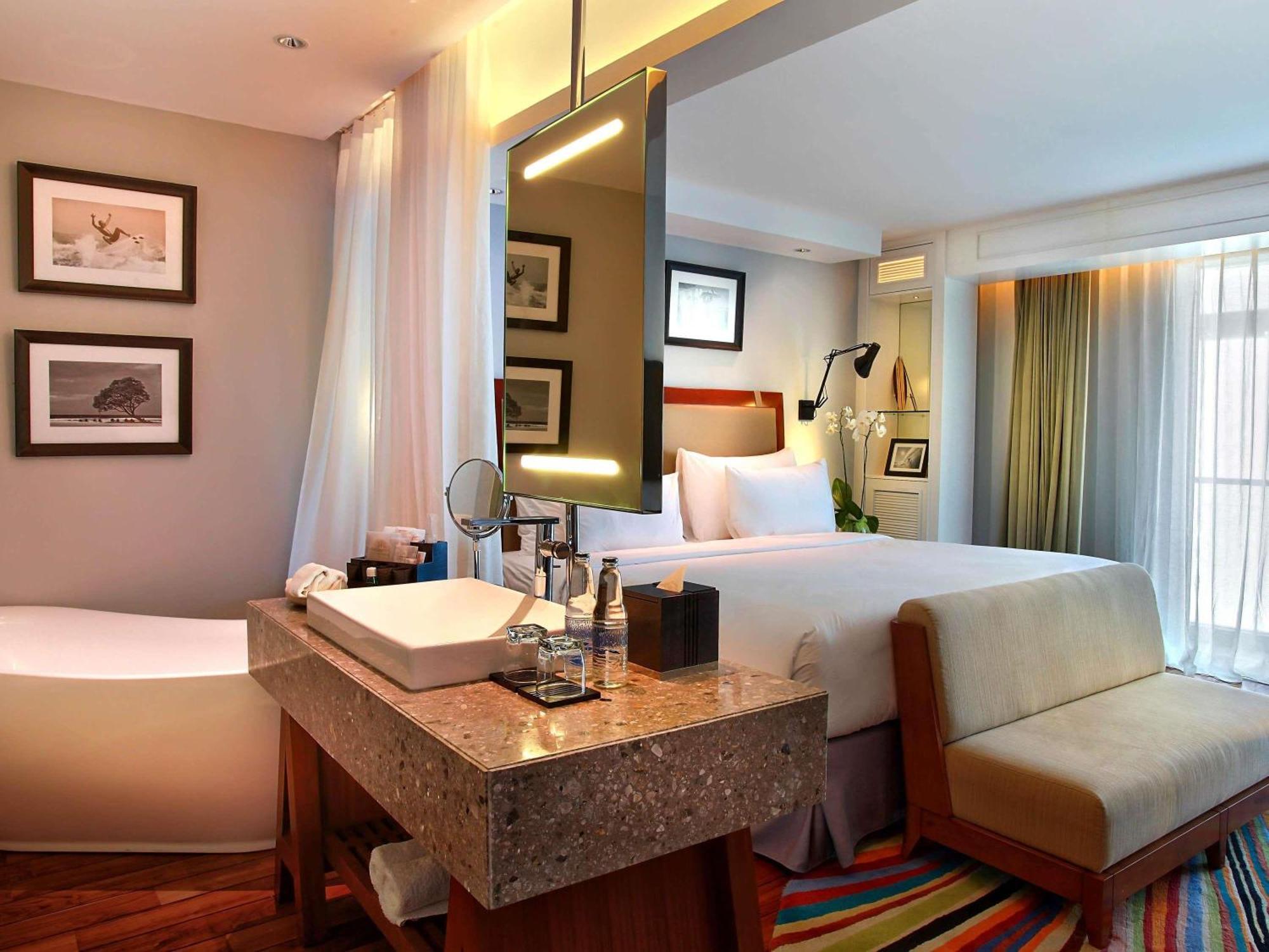 Deluxe Double Heritage Room