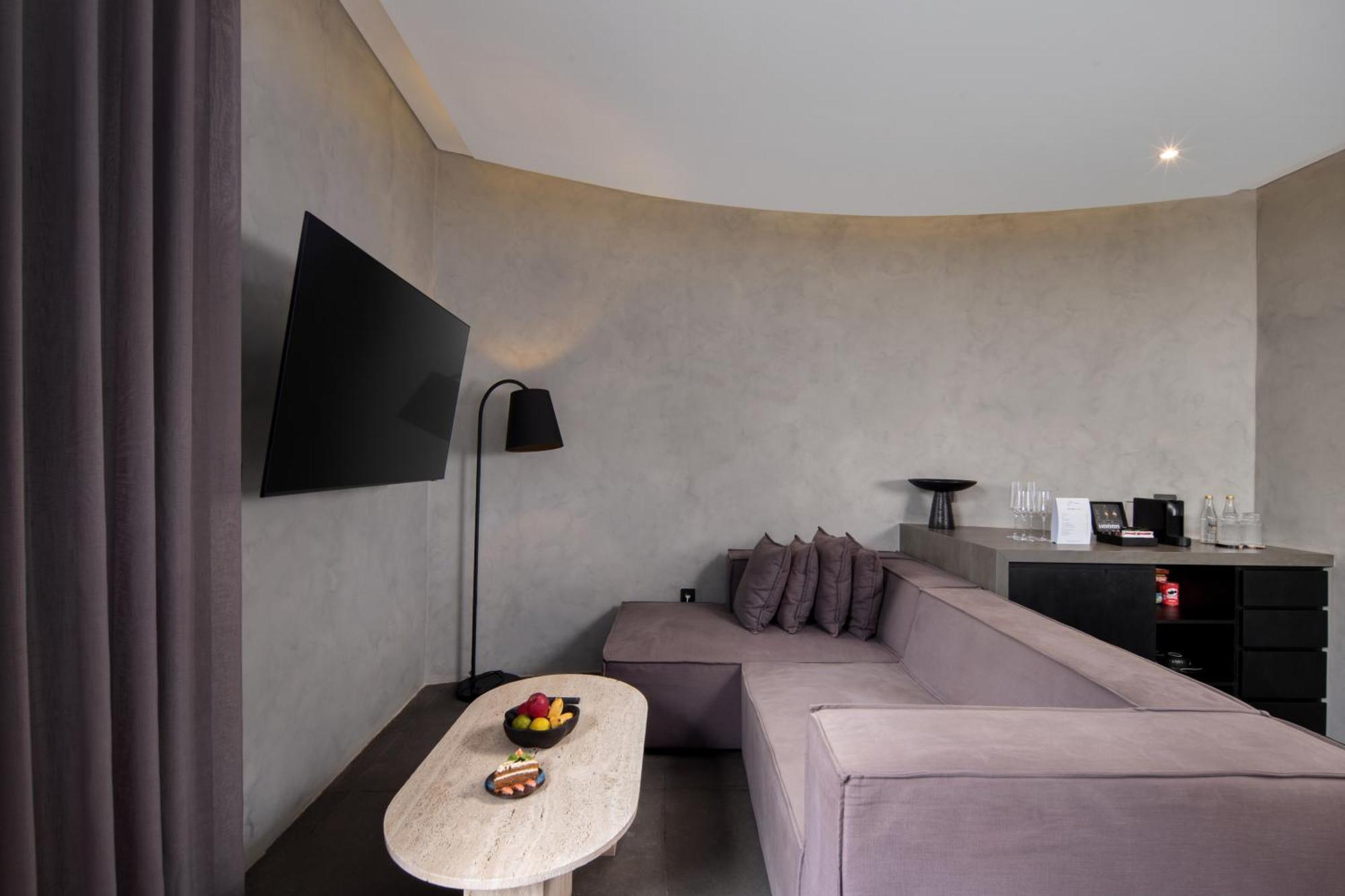 One-Bedroom Villa