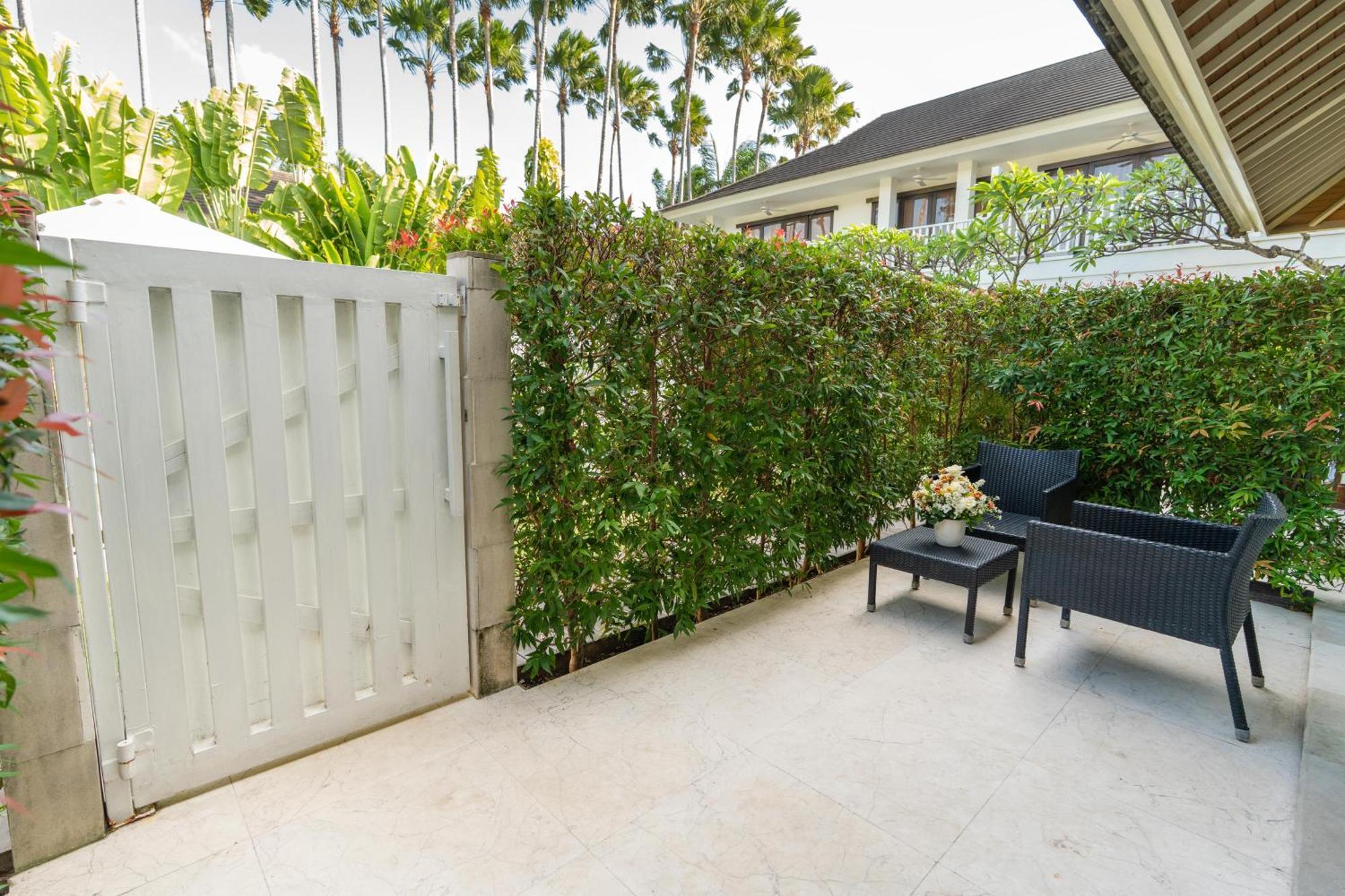 Montigo Retreat Serenity Garden Pool Room