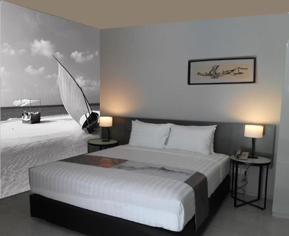 Deluxe Double or Twin Room,682894644:JPEG