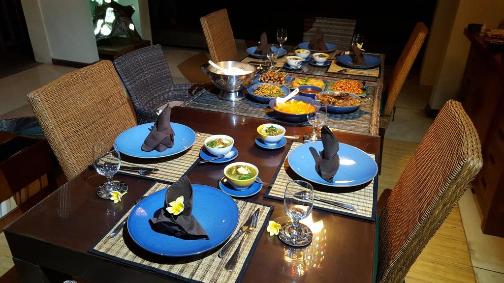 Three-Bedroom Villa,195892990:JPEG