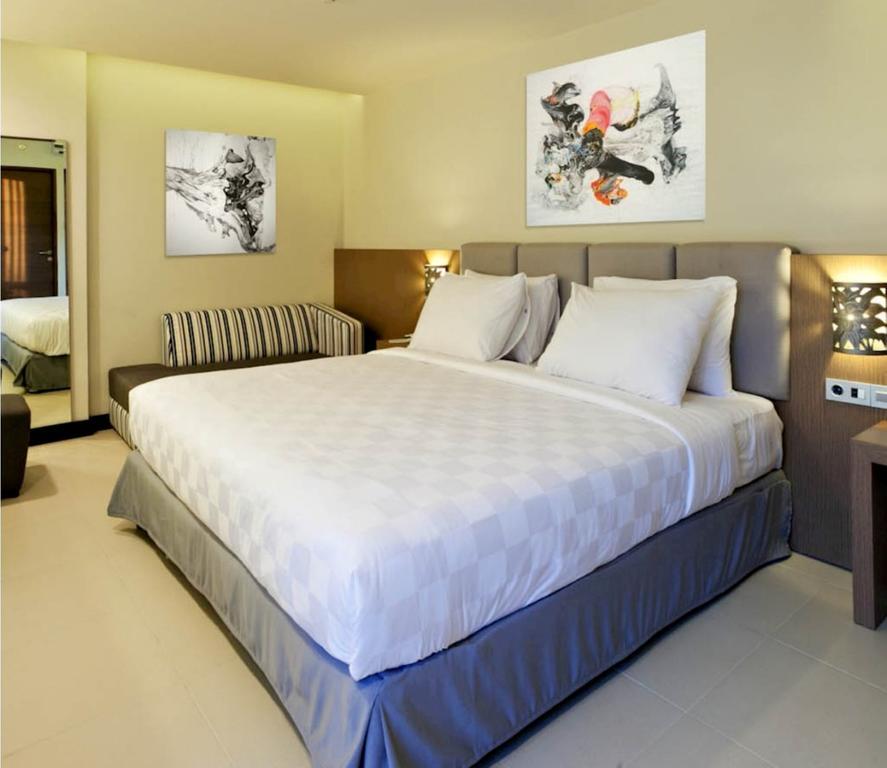 Deluxe King Room,226975541:JPEG