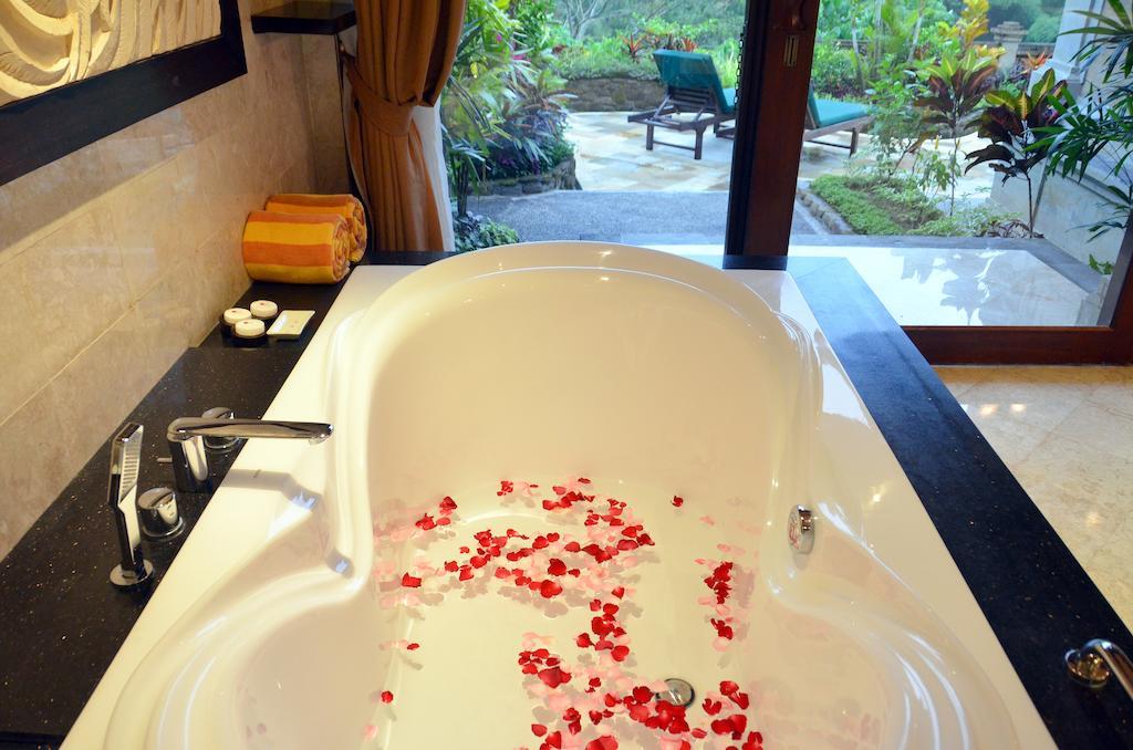 Royal Spa Villa Daily 60-Minutes Massages,951600292:JPEG