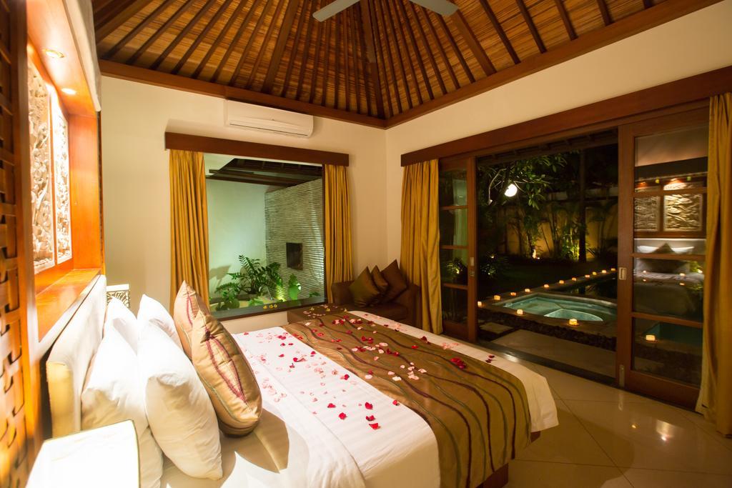 Four-Bedroom Villa Private Pool Airport Pick-Up Floating,351235687:JPEG