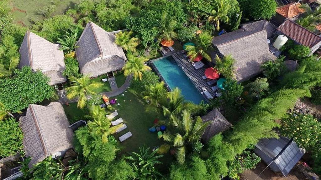 Deluxe Bungalow with Garden View