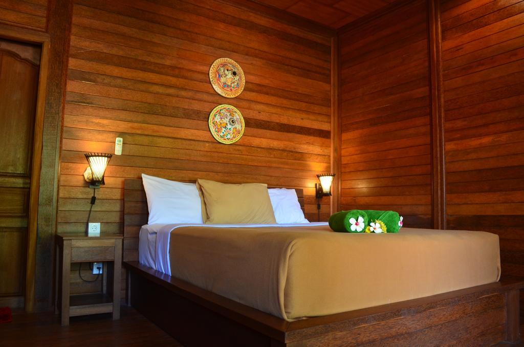 One-Bedroom Bungalow