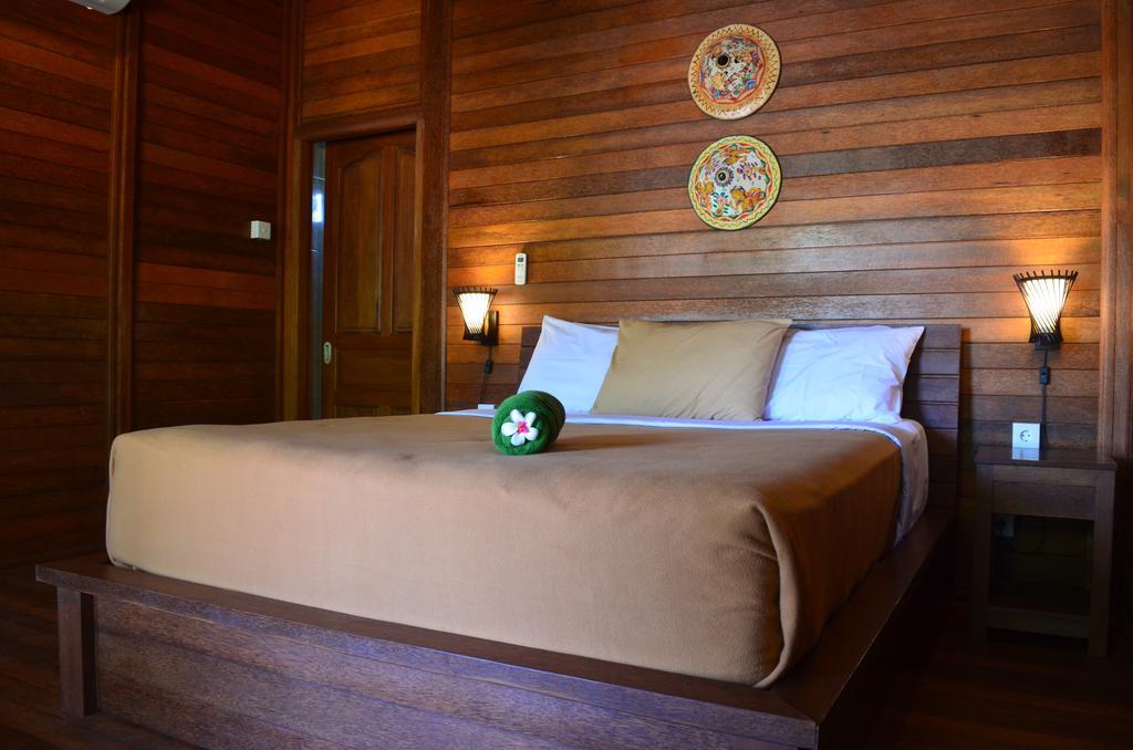 One-Bedroom Bungalow