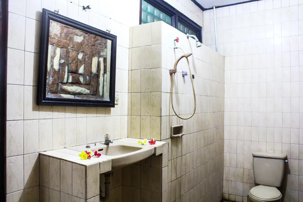 Standard Double or Twin Room Fan