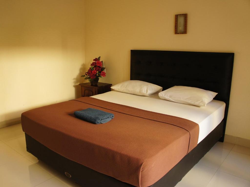Standard Double Room with Hot Water