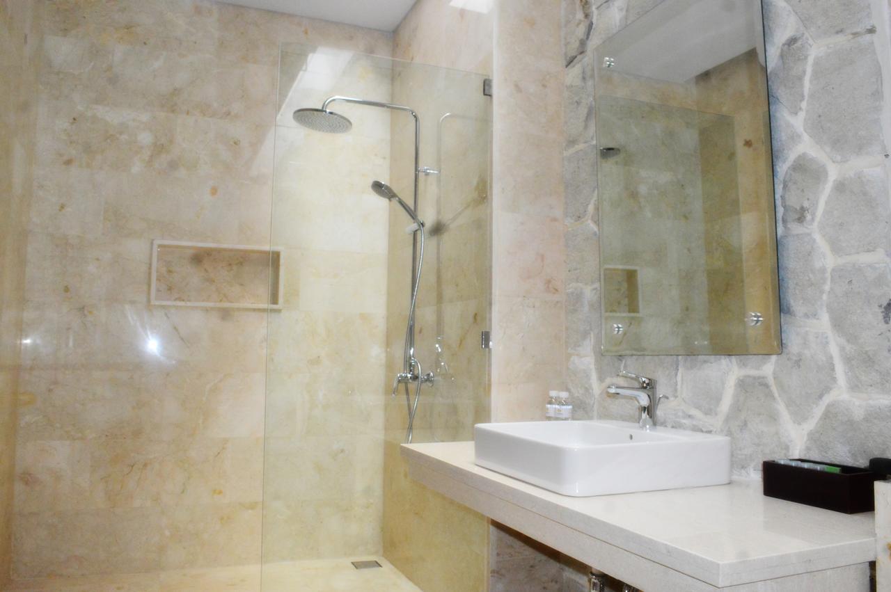 Deluxe Double Room Pool Access