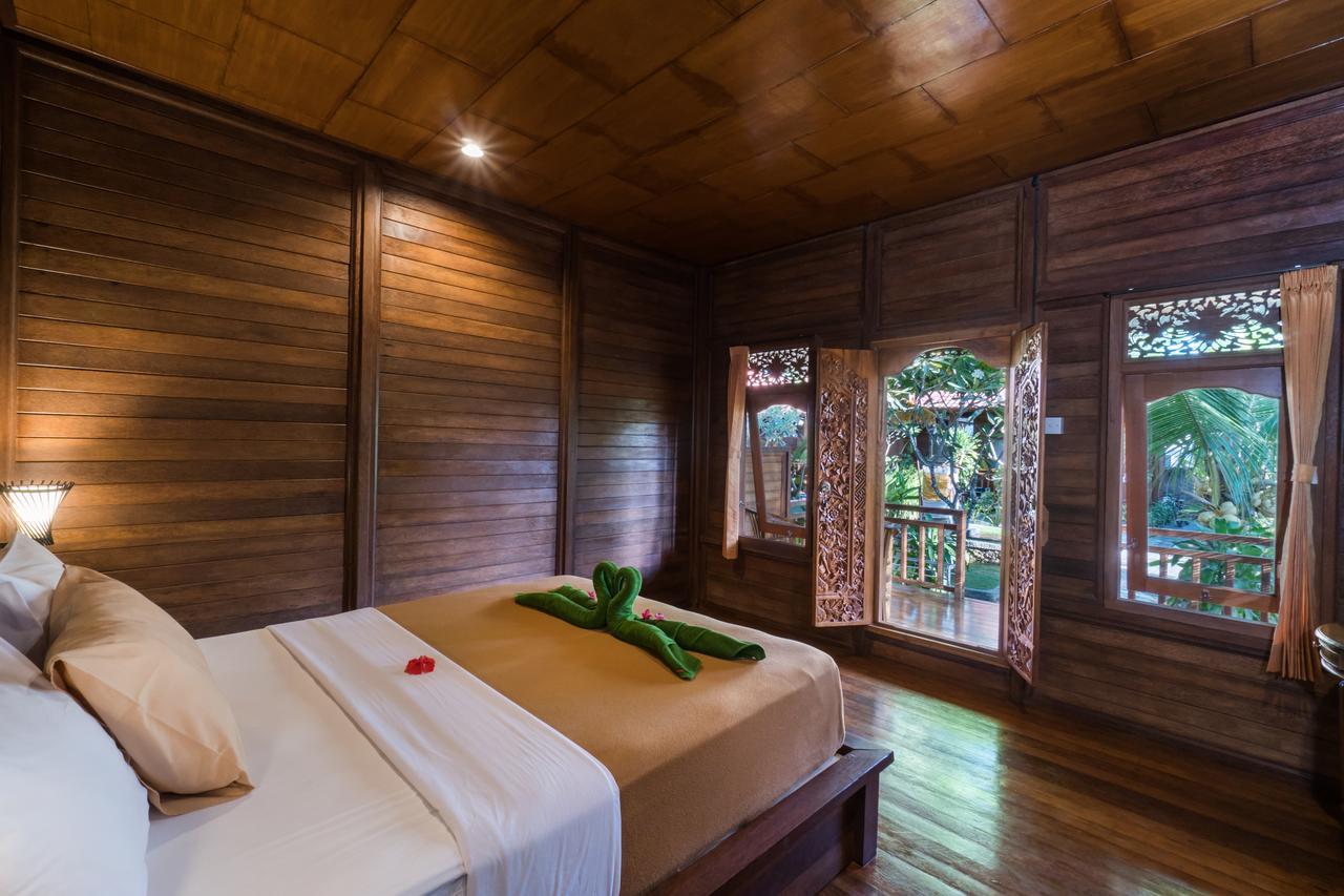 One-Bedroom Bungalow