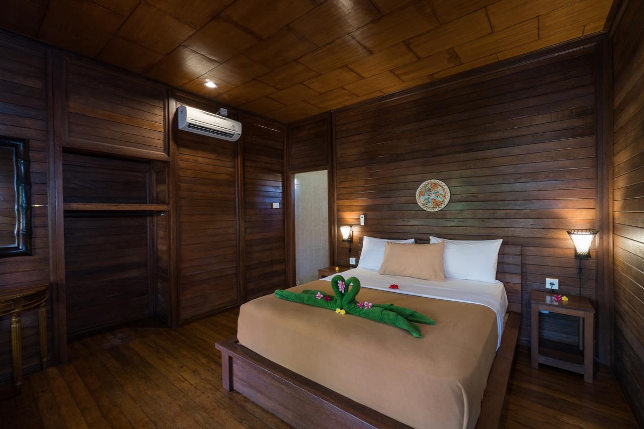 One-Bedroom Bungalow