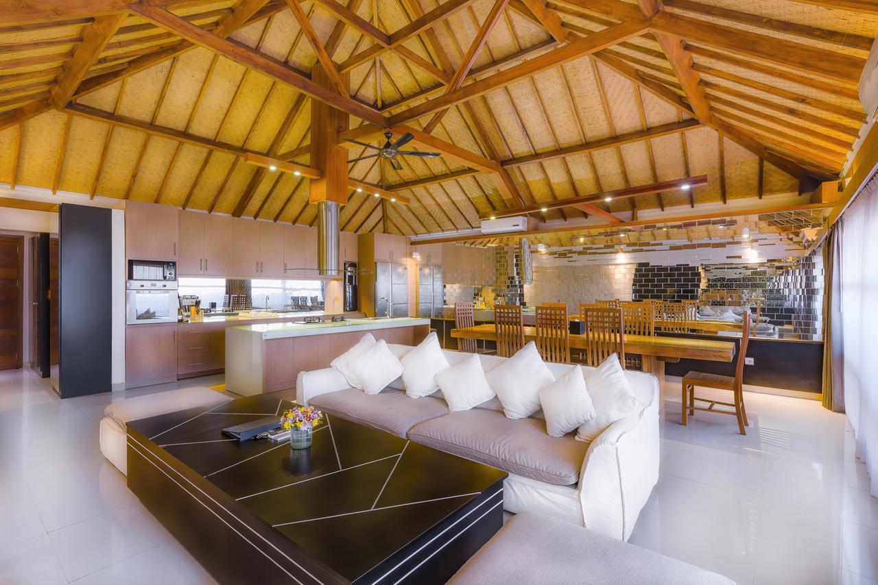 Luxury Three-Bedroom Apartment