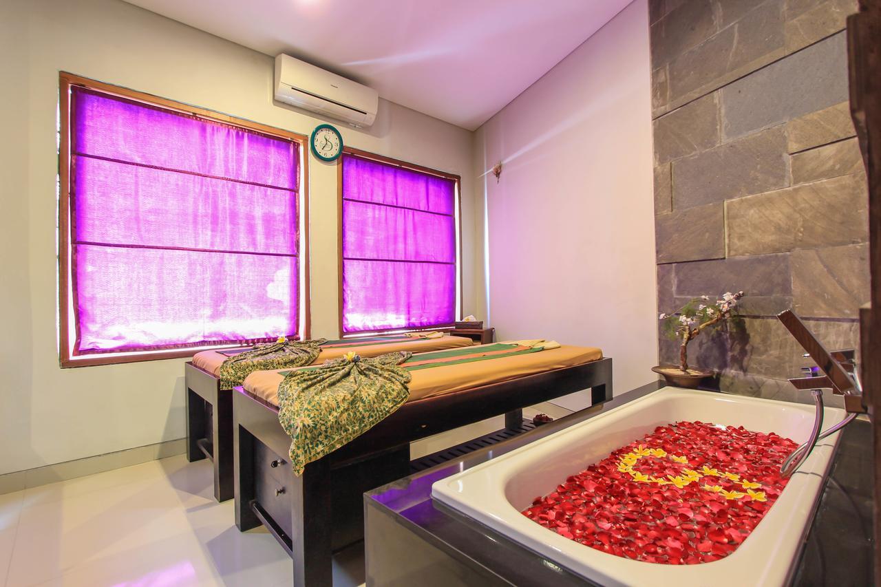 Honeymoon at One-Bedroom Pool Villa