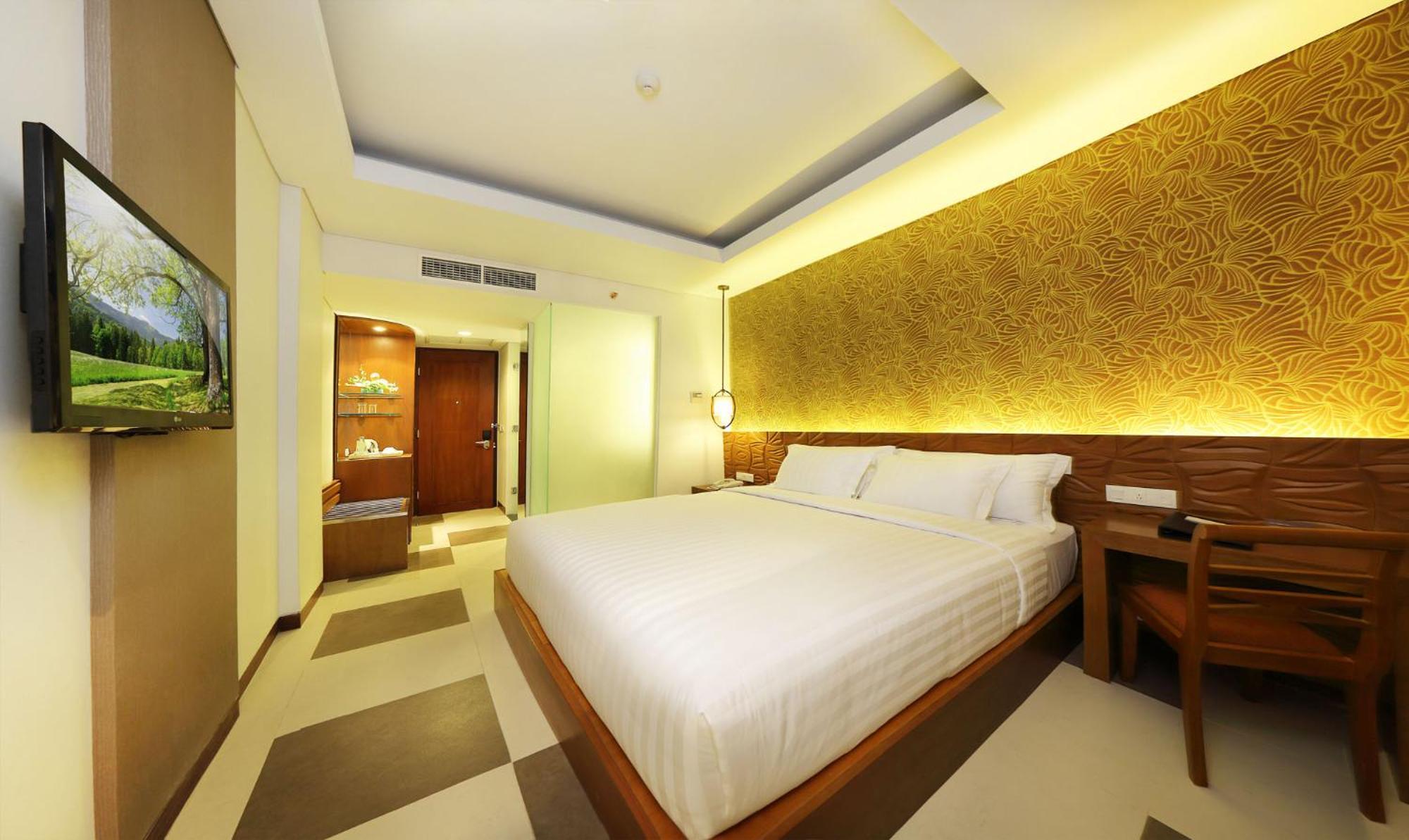 Superior Double or Twin Room,693413154:JPEG