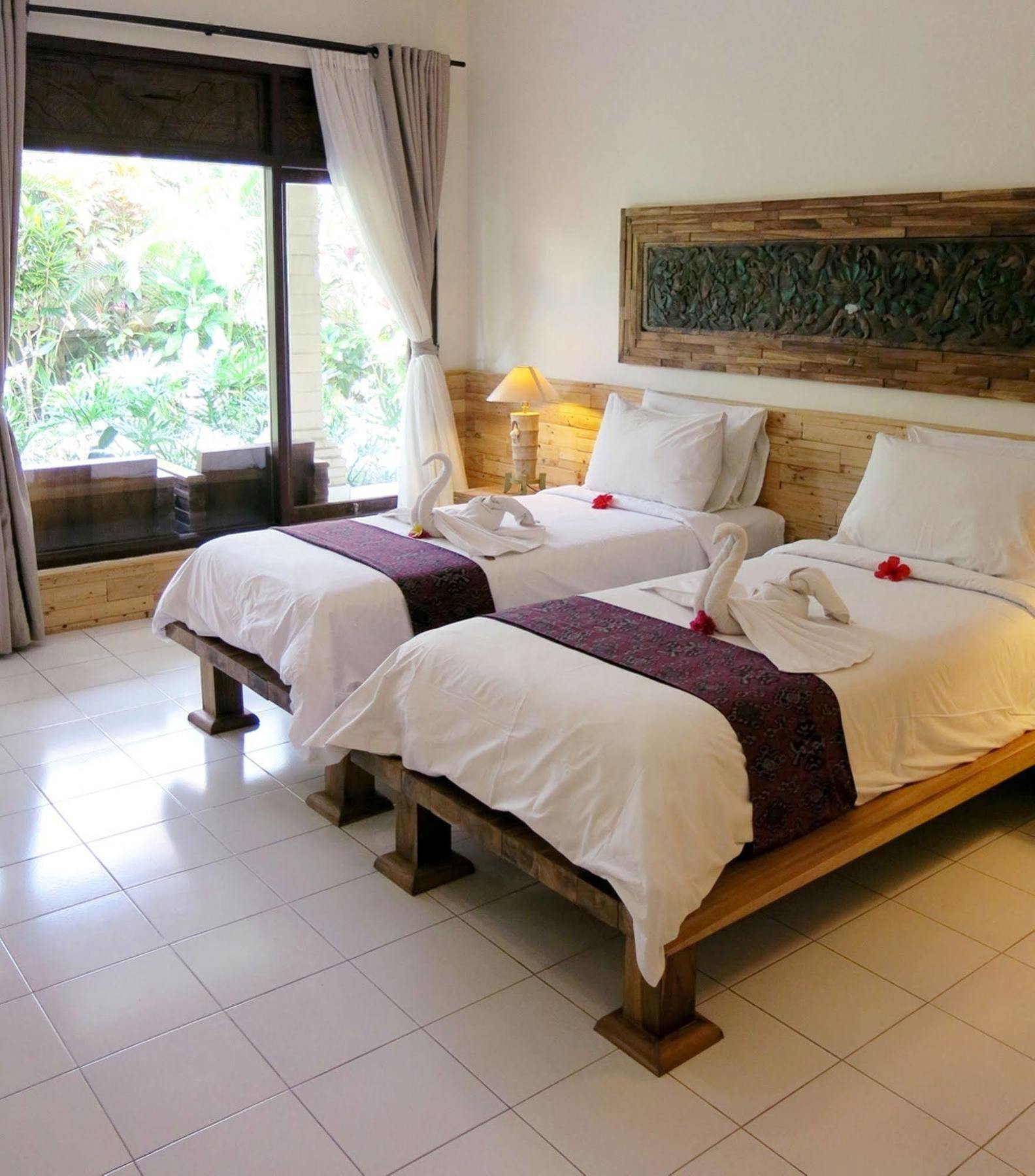 Superior Room Welcome Massage Afternoon Tea