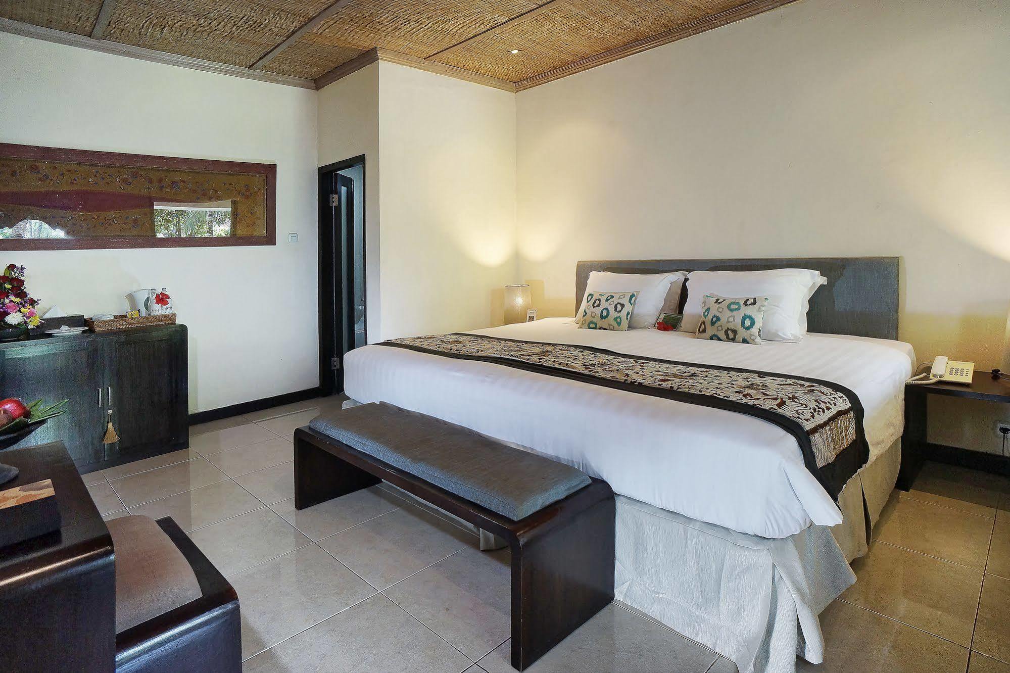 Superior Double or Twin Room Daily Afternoon Tea Access to Arma Museum One-Time Scheduled Cultural Performance