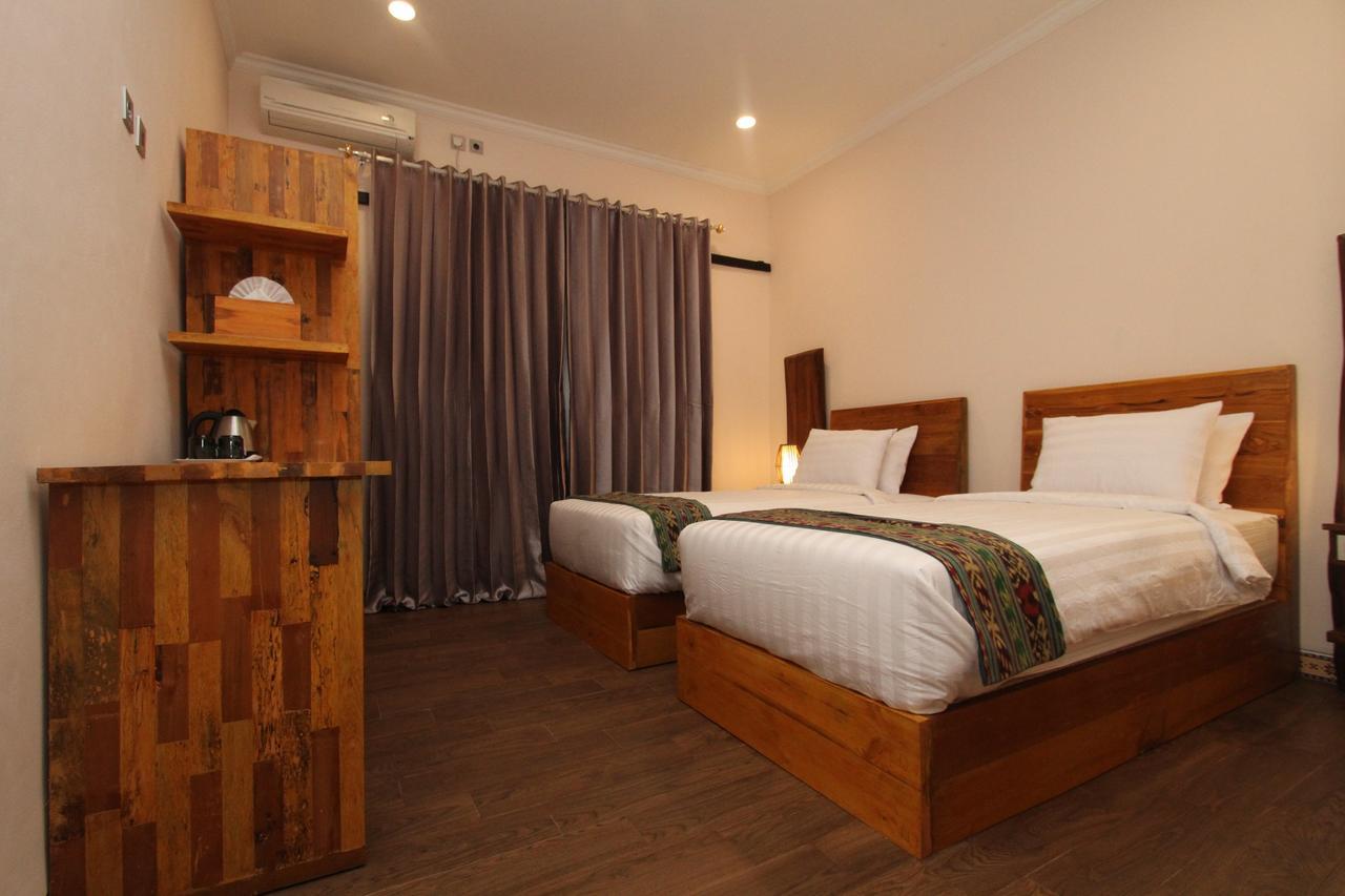 Deluxe Double or Twin Room Pool View