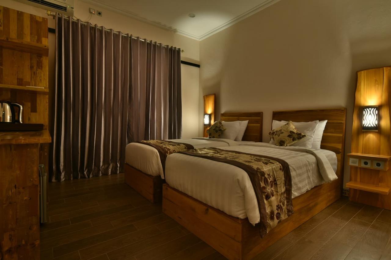 Deluxe Double or Twin Room Pool View