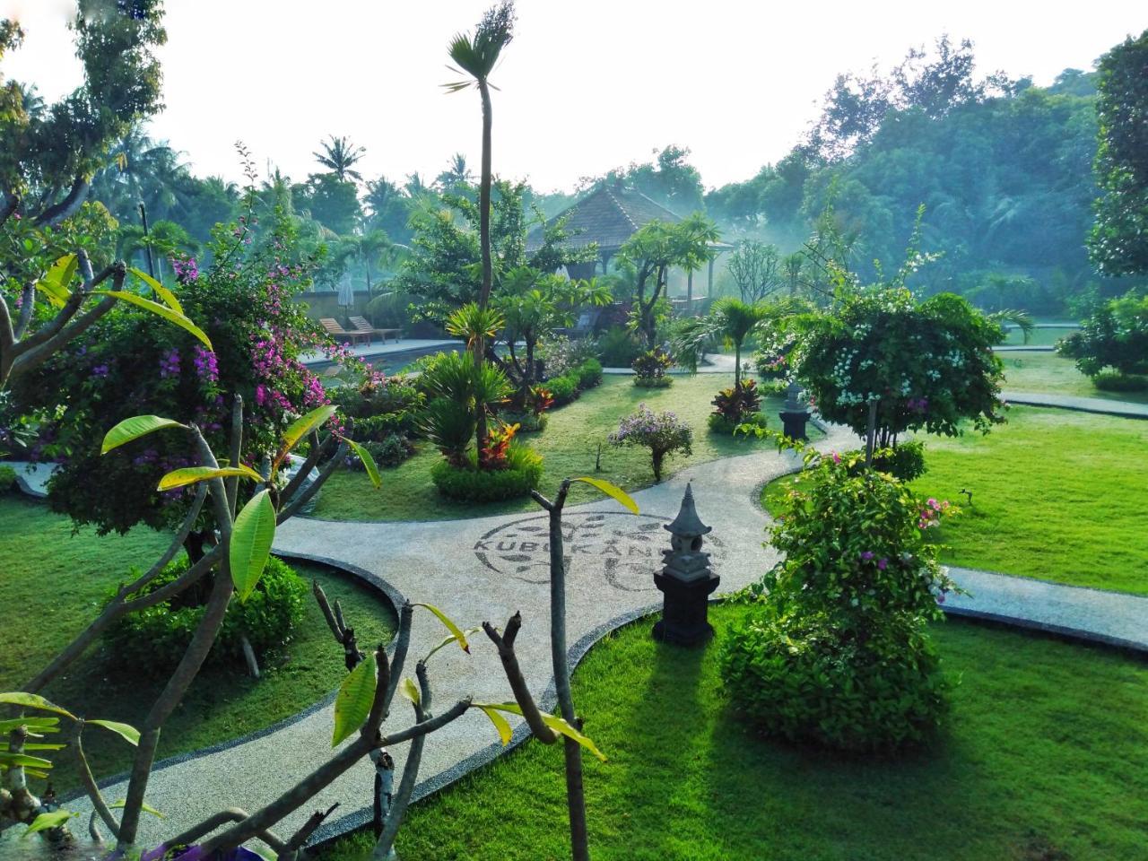 King Room Garden View